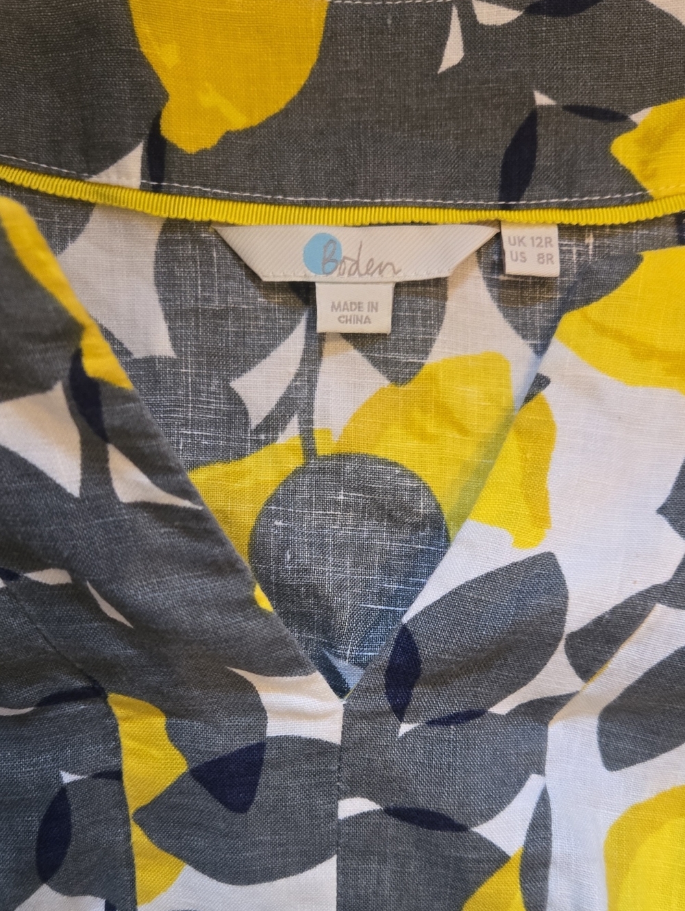 Boden Lemon Print Linen Shift Dress - Picture 4 of 10